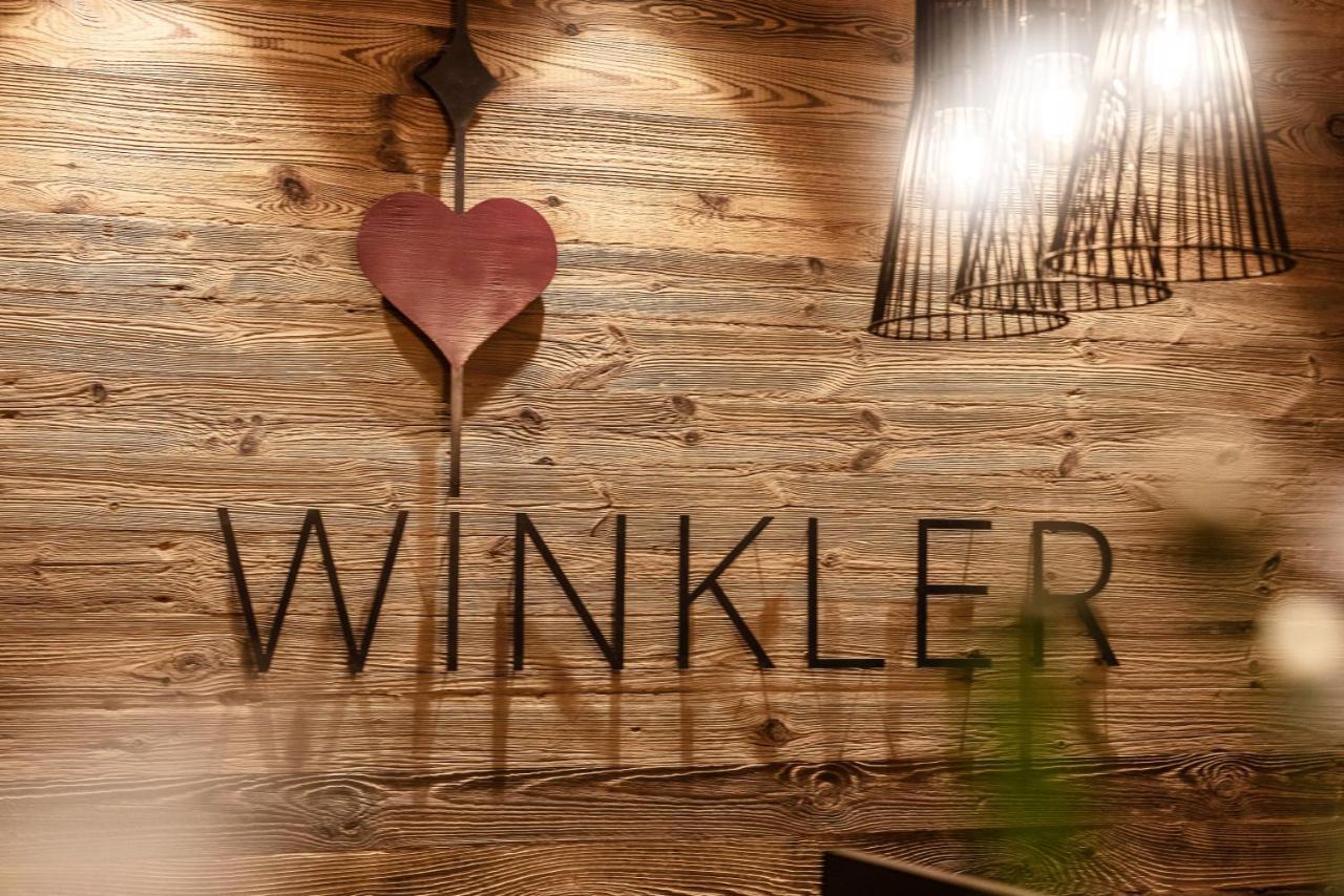 Appartement- Und Wellnesshotel Winkler 팔제스 외부 사진