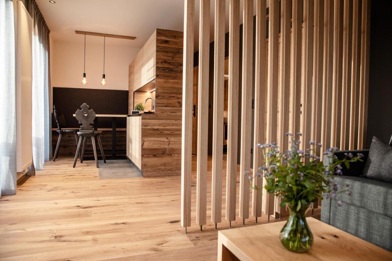 Appartement- Und Wellnesshotel Winkler 팔제스 외부 사진