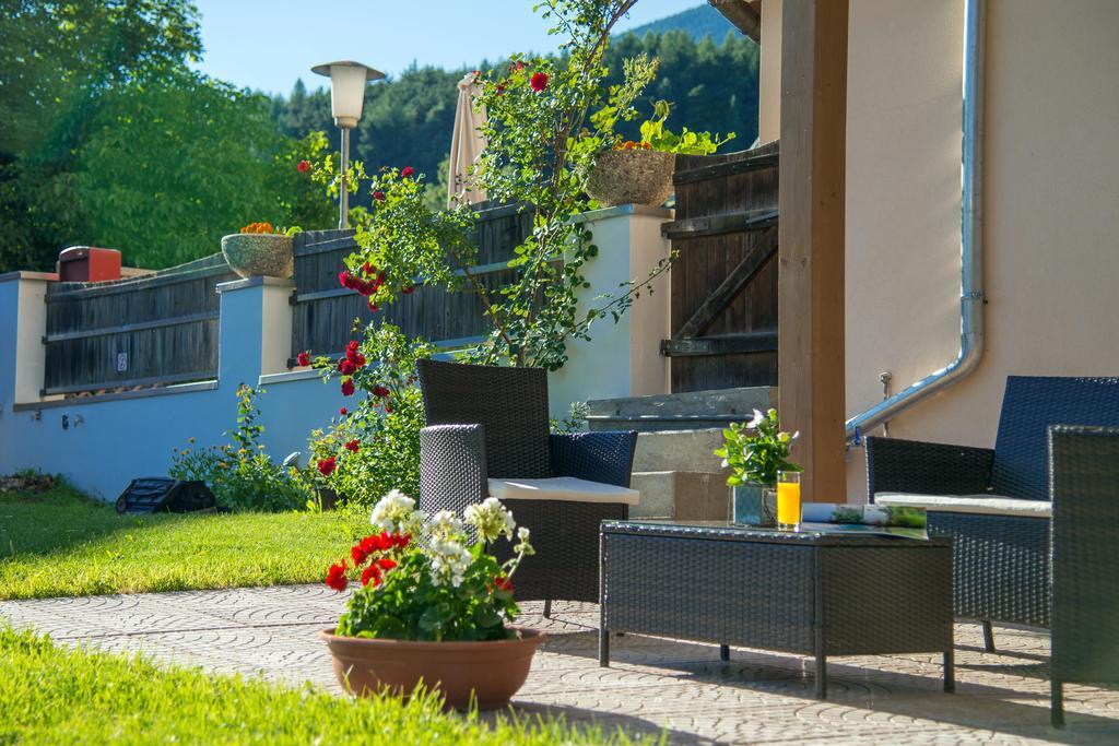 Appartement- Und Wellnesshotel Winkler 팔제스 외부 사진