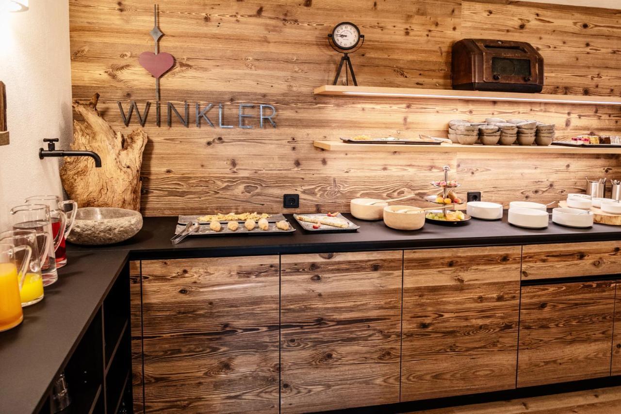 Appartement- Und Wellnesshotel Winkler 팔제스 외부 사진