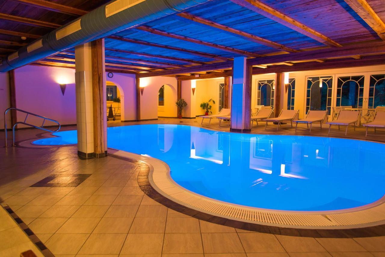 Appartement- Und Wellnesshotel Winkler 팔제스 외부 사진